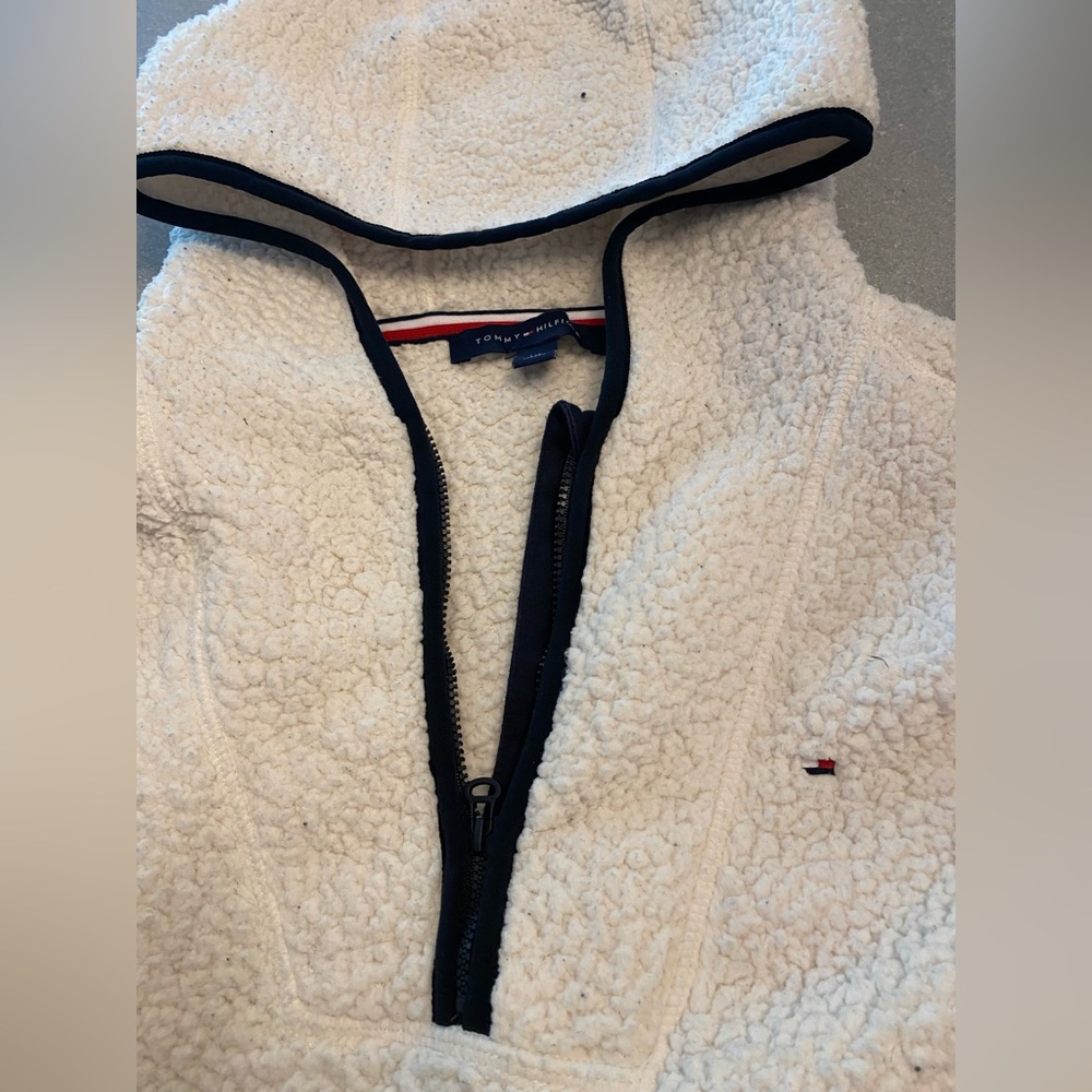Tommy Hilfiger Cream Sherpa Jacket with Navy Trim - Picture 2 of 9